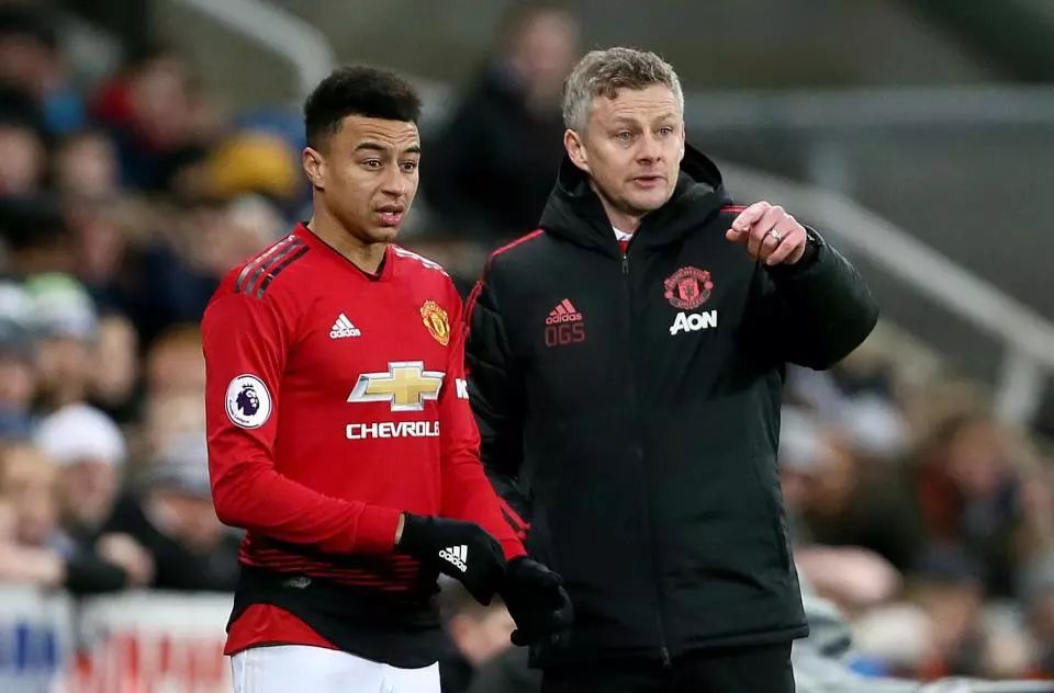 米兰依然不 米兰依然不