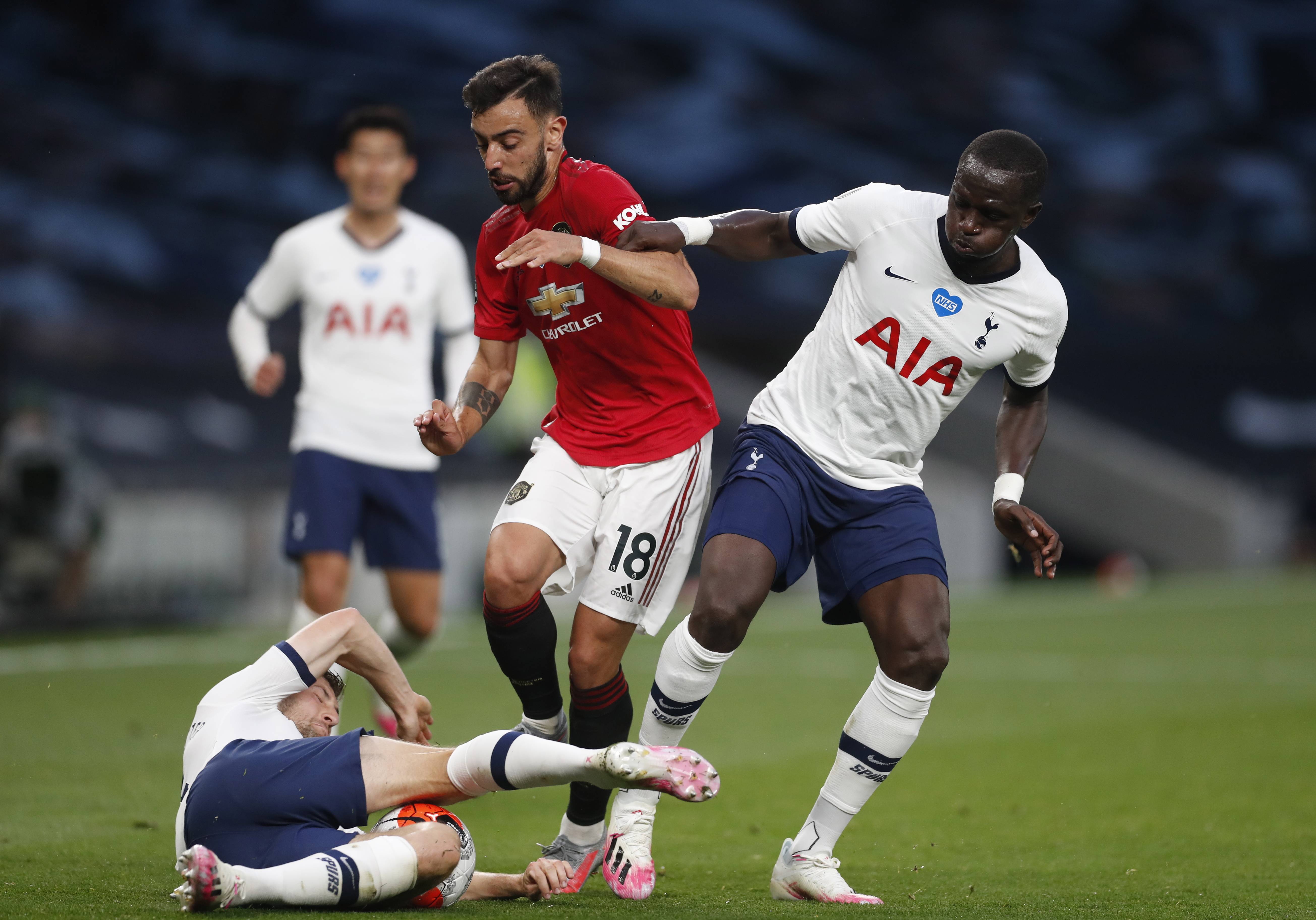 通过费兰托 通过费兰托